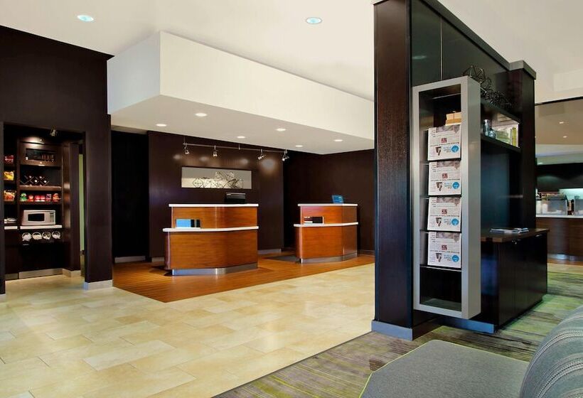 בית מלון כפרי Courtyard By Marriott Cocoa Beach Cape Canaveral