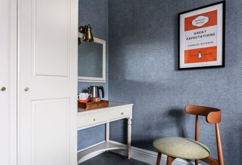 فندق Craig Manor