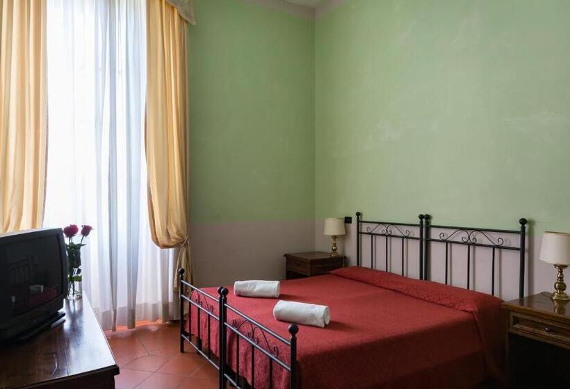 Hotel Domus Sessoriana