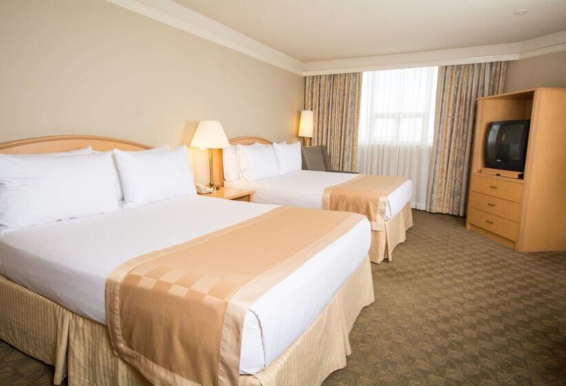 هتل Edmonton Inn And Conference Centre