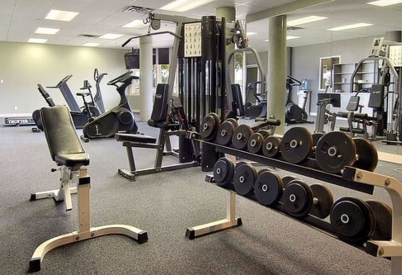 هتل Edmonton Inn And Conference Centre