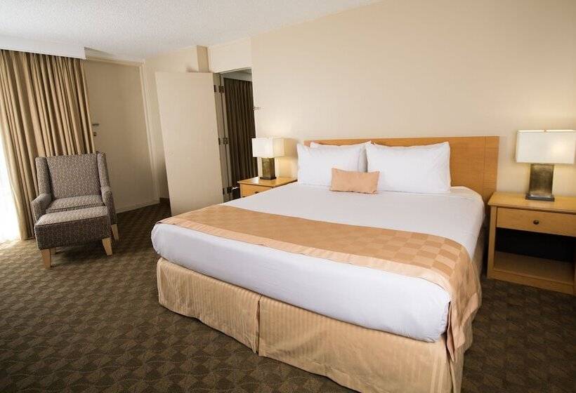 هتل Edmonton Inn And Conference Centre