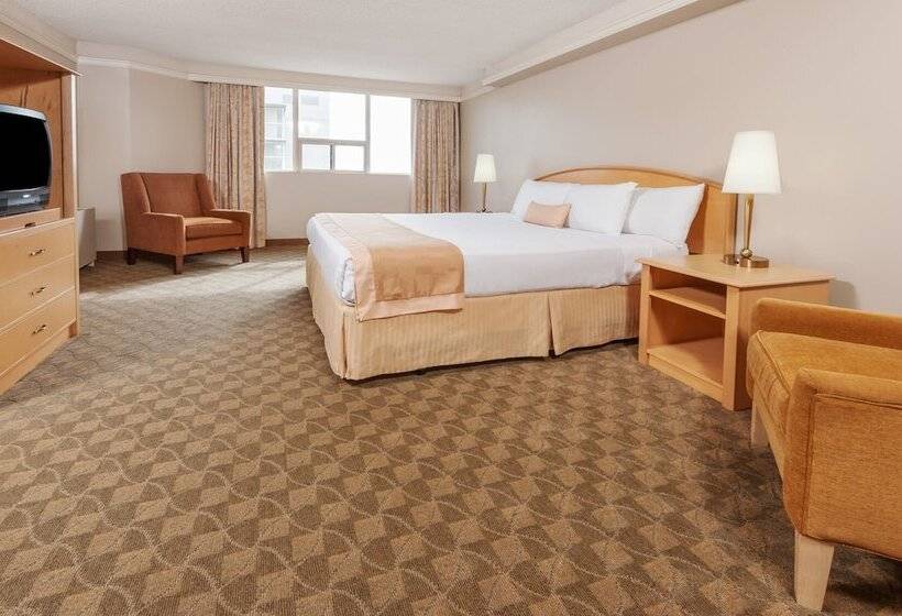 هتل Edmonton Inn And Conference Centre