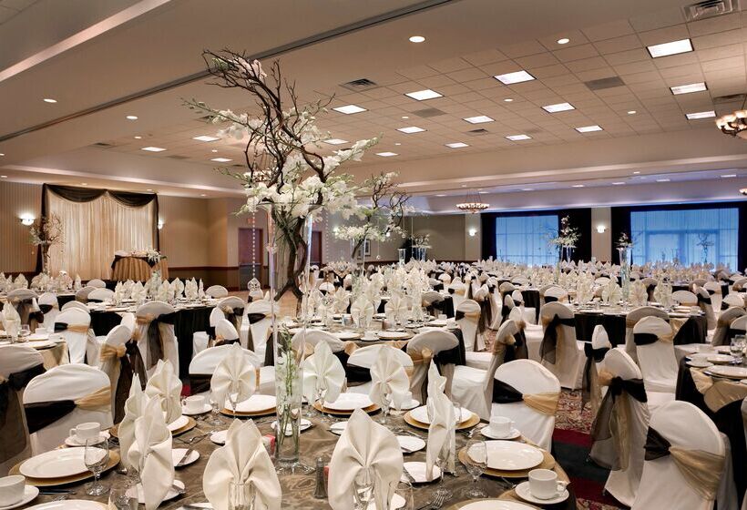 هتل Embassy Suites By Hilton Anaheim South