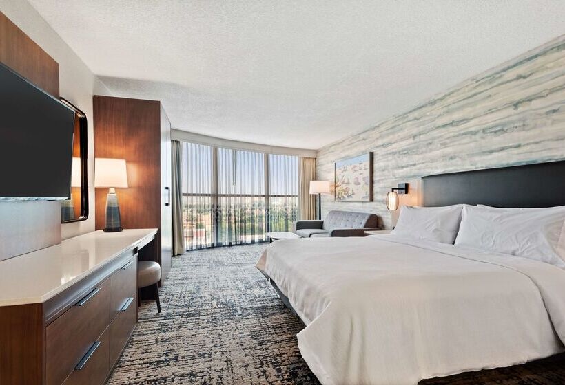هتل Embassy Suites By Hilton Anaheim South