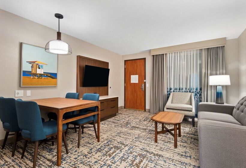 هتل Embassy Suites By Hilton Anaheim South