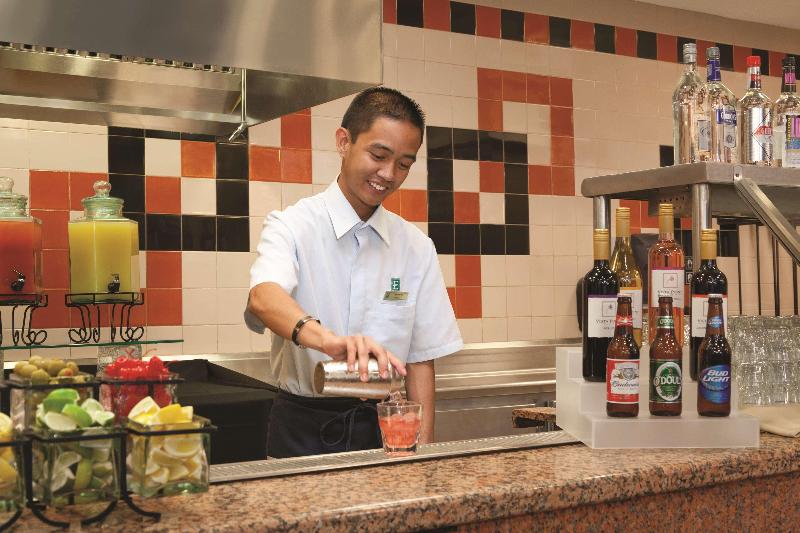 هتل Embassy Suites By Hilton Anaheim South