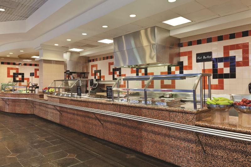 هتل Embassy Suites By Hilton Anaheim South