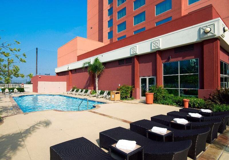 هتل Embassy Suites By Hilton Anaheim South