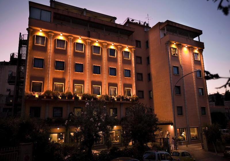 Fotos del hotel Grand Hotel Tiberio:  60