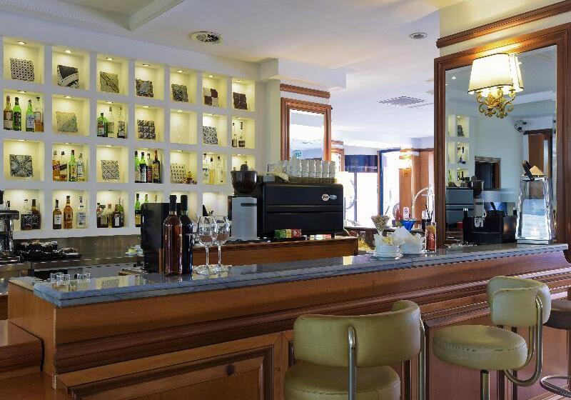 Fotos del hotel Grand Hotel Tiberio:  38