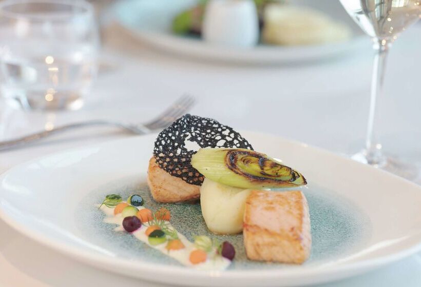 בית מלון כפרי Hilton Belfast