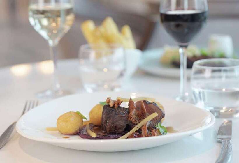 בית מלון כפרי Hilton Belfast