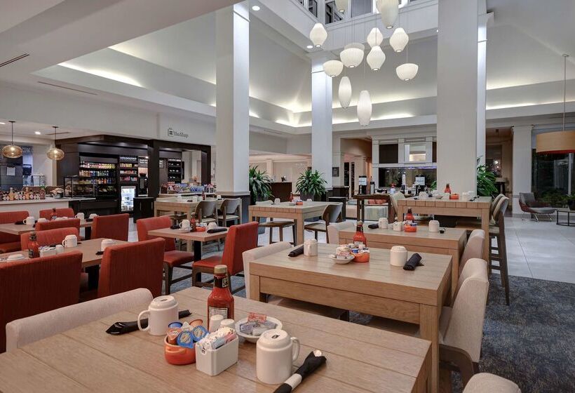 هتل Hilton Garden Inn Ft Myers