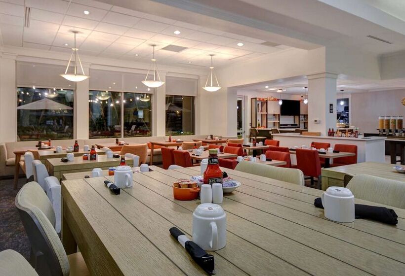 ホテル Hilton Garden Inn Fort Myers