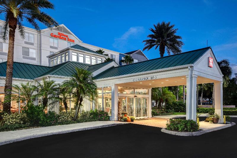 هتل Hilton Garden Inn Fort Myers