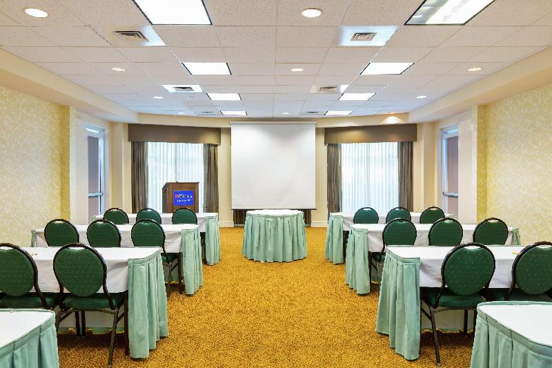هتل Hilton Garden Inn Ft Myers