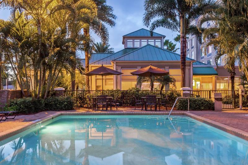 هتل Hilton Garden Inn Ft Myers