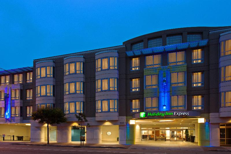 ホテル Holiday Inn Express  & Suites Fisherman S Wharf