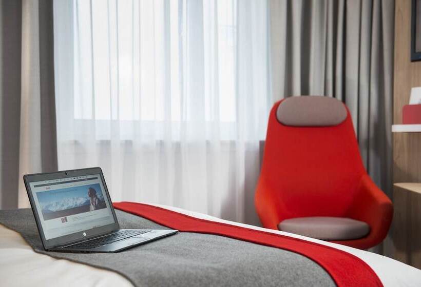 هتل Holiday Inn Express   Glasgow Airport, An Ihg