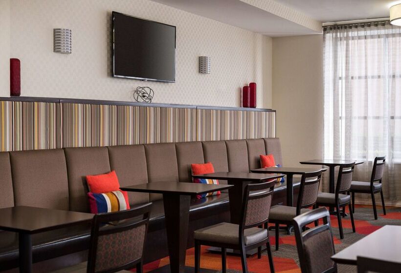 هتل Homewood Suites By Hilton Anaheimmain Gate Area