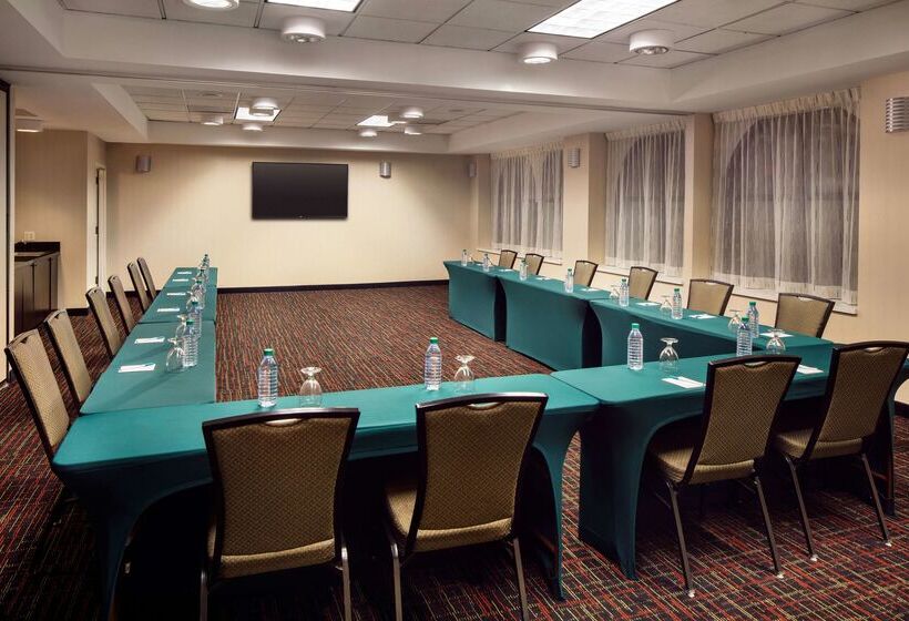 هتل Homewood Suites By Hilton Anaheimmain Gate Area