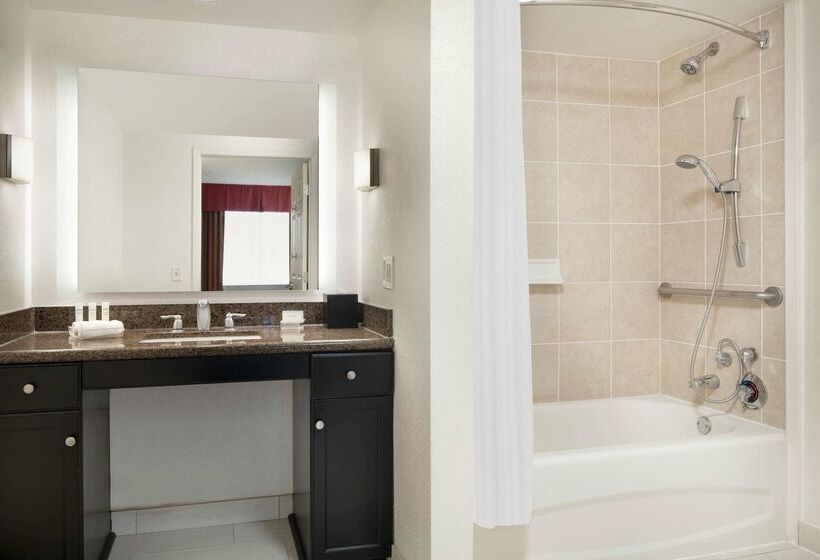 هتل Homewood Suites By Hilton Anaheimmain Gate Area