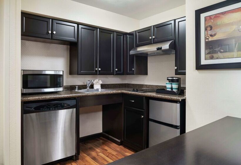 هتل Homewood Suites By Hilton Anaheimmain Gate Area