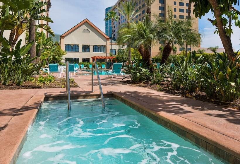 هتل Homewood Suites By Hilton Anaheimmain Gate Area