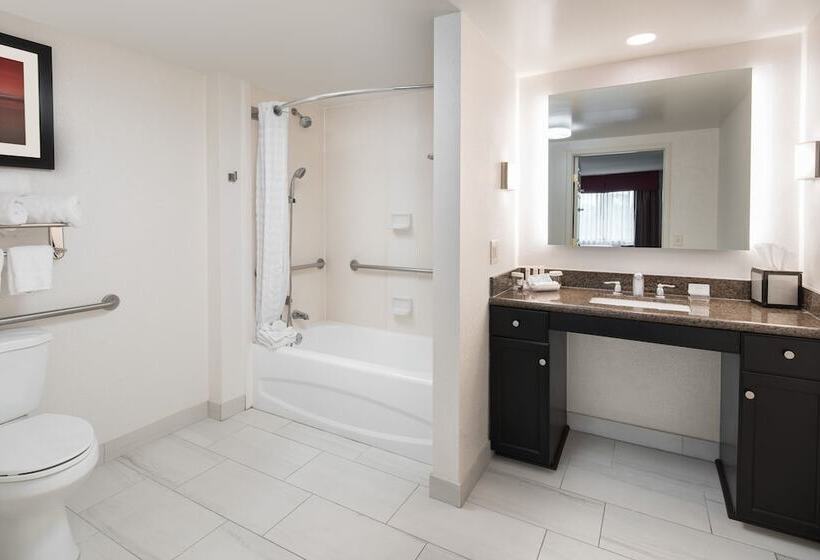 هتل Homewood Suites By Hilton Anaheimmain Gate Area