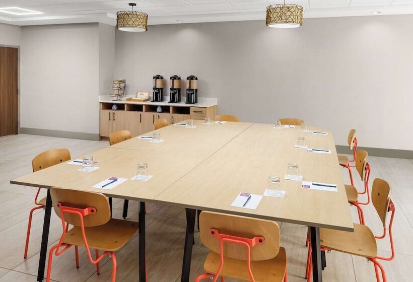 Fotos del hotel Hyatt Place Across From Universal Orlando Resort:  1