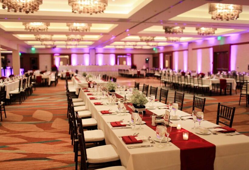 هتل Hyatt Regency Orange County