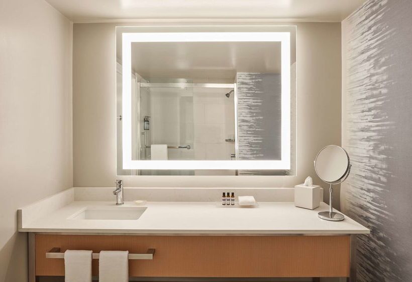 هتل Hyatt Regency Orange County