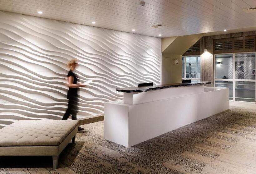 هتل Inchydoney Island Lodge & Spa
