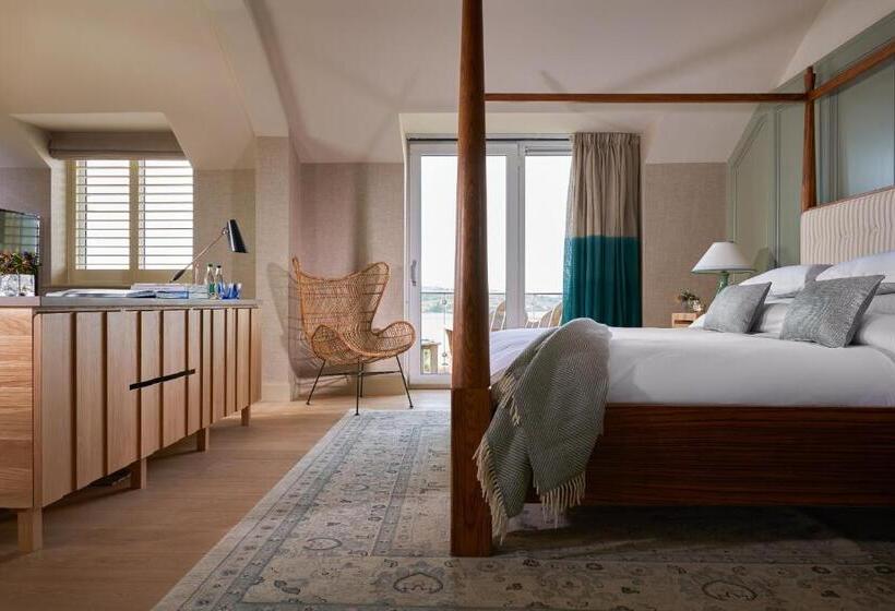 هتل Inchydoney Island Lodge & Spa