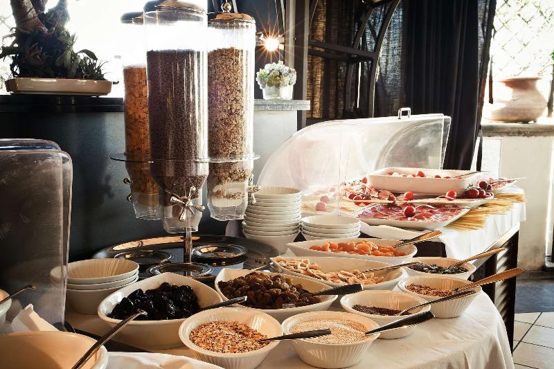 Fotos del hotel Isa:  13