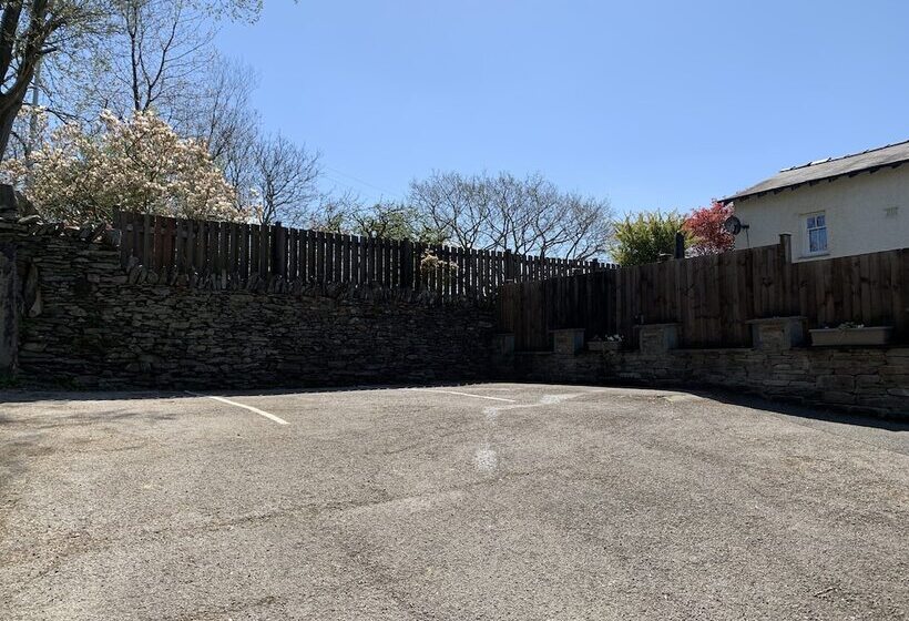 Отель Ivythwaite Lodge Guest House