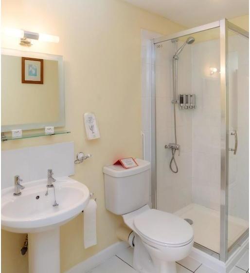 Отель Kingfisher Barn Bed & Breakfast
