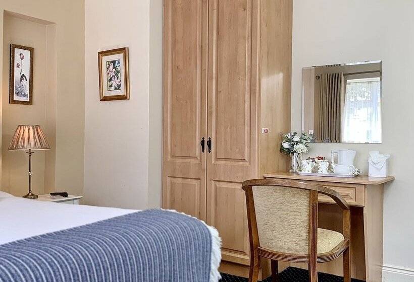 هتل Kingfisher Lodge
