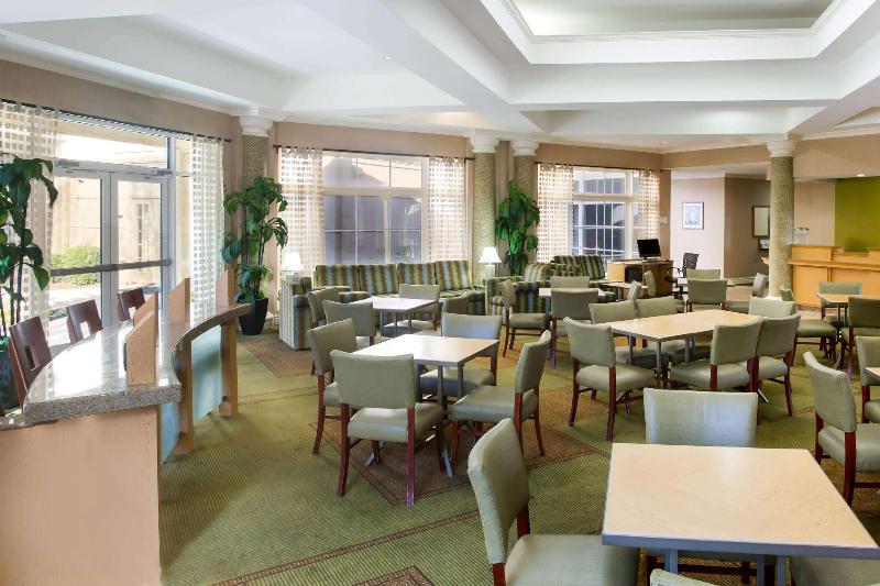 هتل La Quinta By Wyndham Austin Southwest