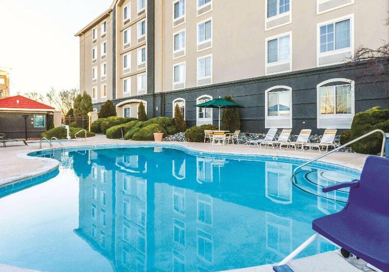 هتل La Quinta By Wyndham Grand Junction Airport