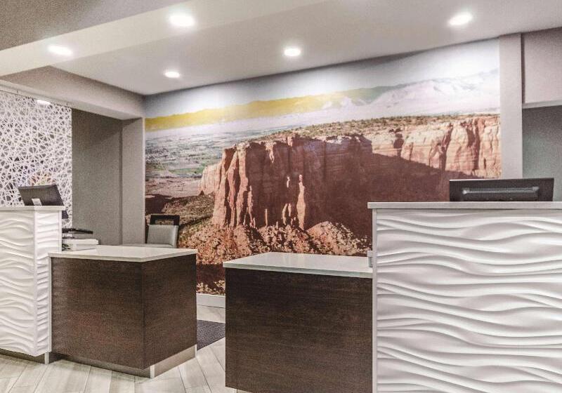 هتل La Quinta By Wyndham Grand Junction Airport