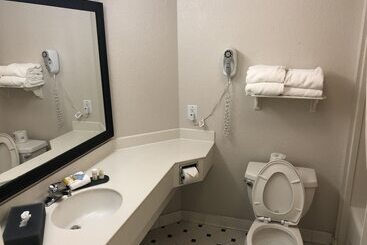 هتل La Quinta By Wyndham Jacksonville Butler Blvd