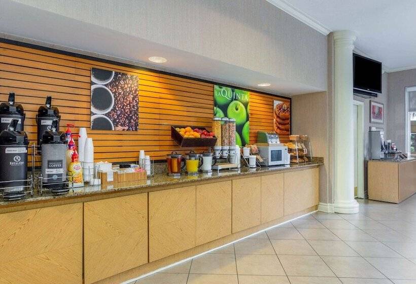 هتل La Quinta By Wyndham Lakeland West