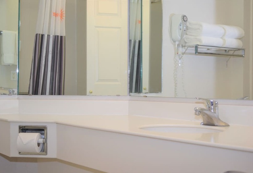 هتل La Quinta By Wyndham Lakeland West