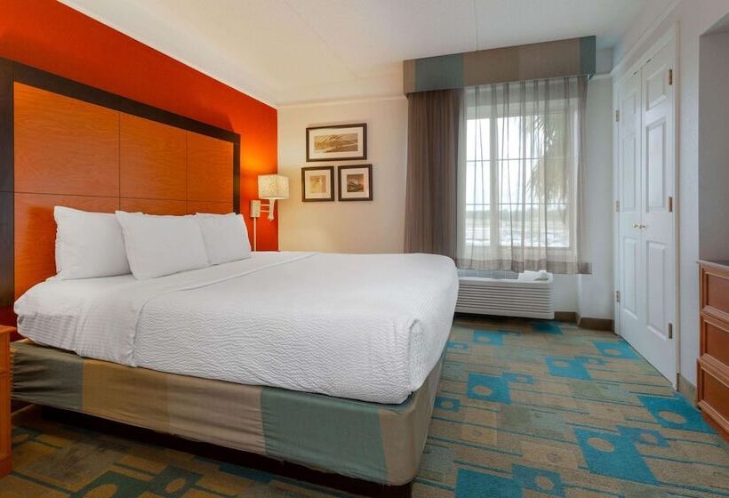 هتل La Quinta By Wyndham Lakeland West