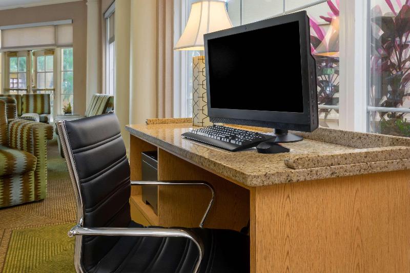 هتل La Quinta By Wyndham Lakeland West