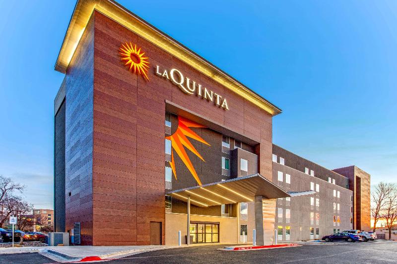 هتل La Quinta Inn & Suites By Wyndham Lubbock West Medical Centr