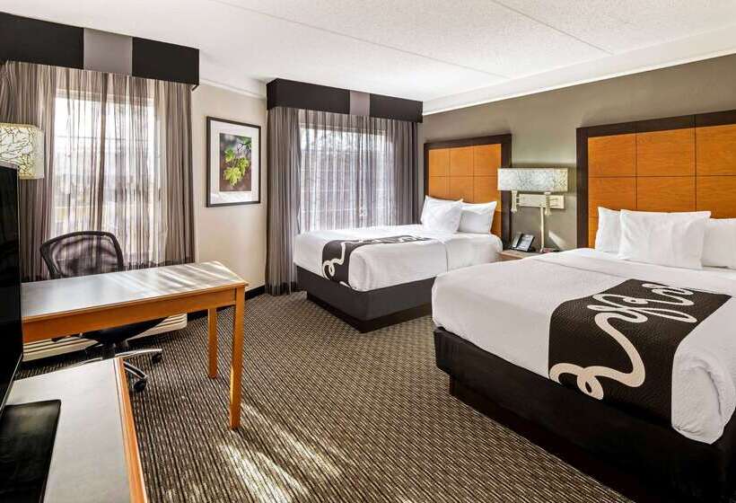 هتل La Quinta By Wyndham Macon