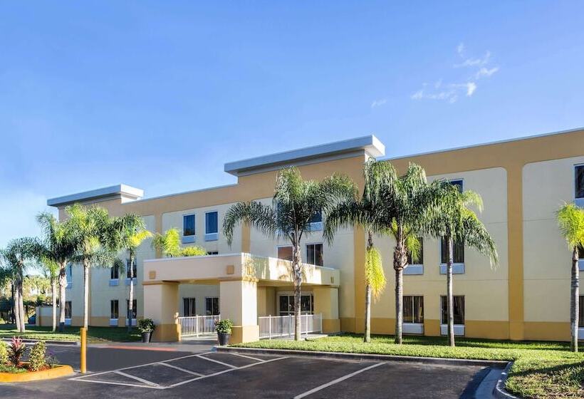 Fotos del hotel La Quinta By Wyndham Orlando Universal Area:  57